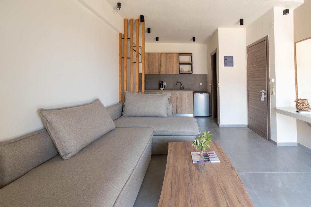 La Boheme Suites Szkála Potamiász Kültér fotó